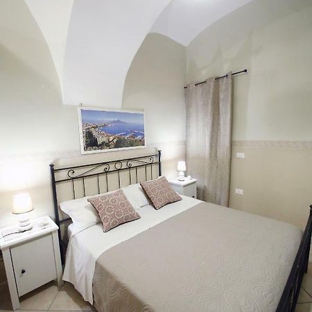 Gio' House Ai Decumani Hotel Naples Luaran gambar